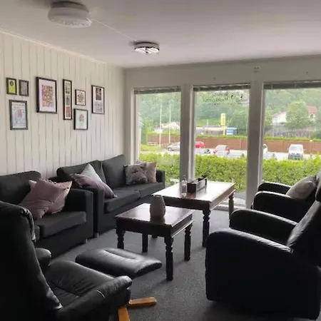 Family Room With Shared Spaces Hostal